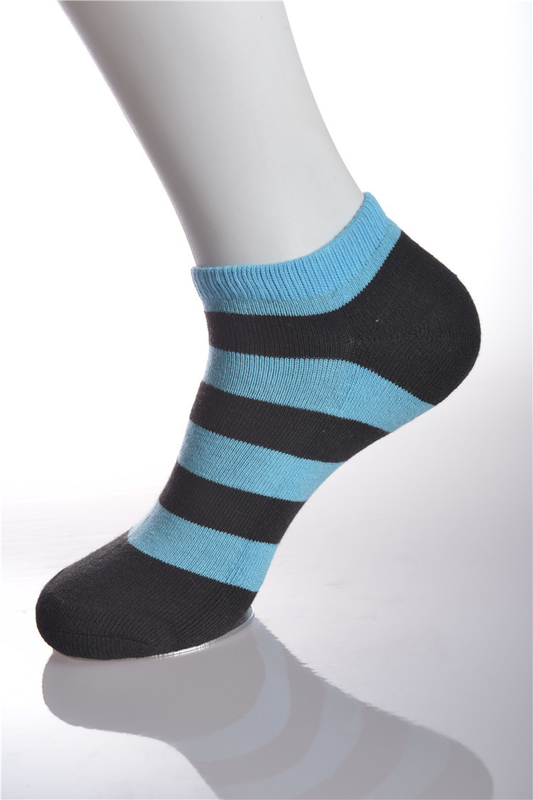 Make To Order Winter Running Socks , Different Colors Seamless Running Socks