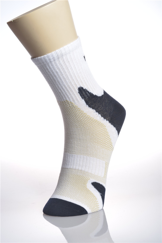 Unisex OEM Service Nylon Running Socks With Anti Bacterial Spandex Sueface